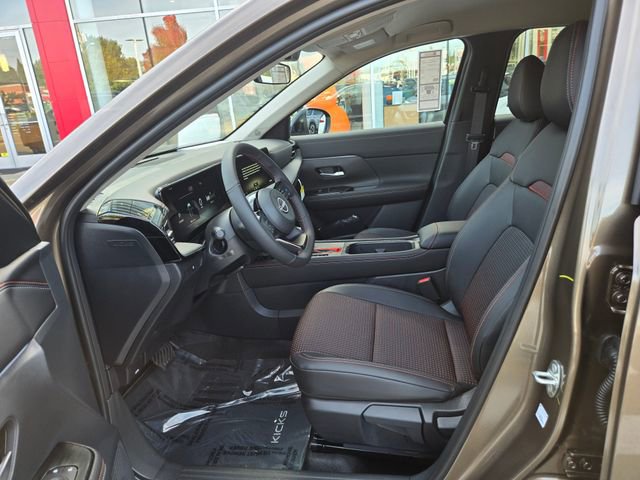 New 2026 Nissan Kicks SR w/ Cold Weather Package AWD/4WD image 14