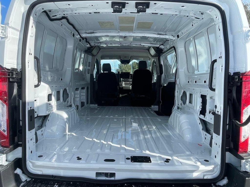 New 2026 Ford Transit 150 Low Roof RWD image 17