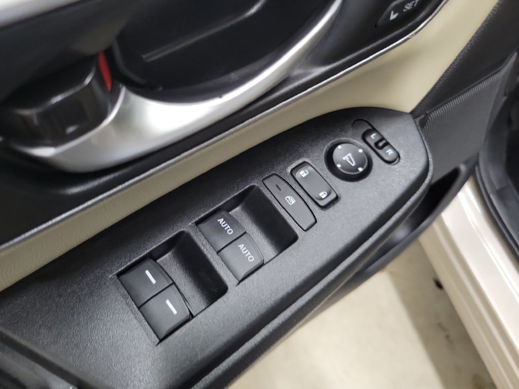 Used 2019 Honda CR-V EX-L image 25