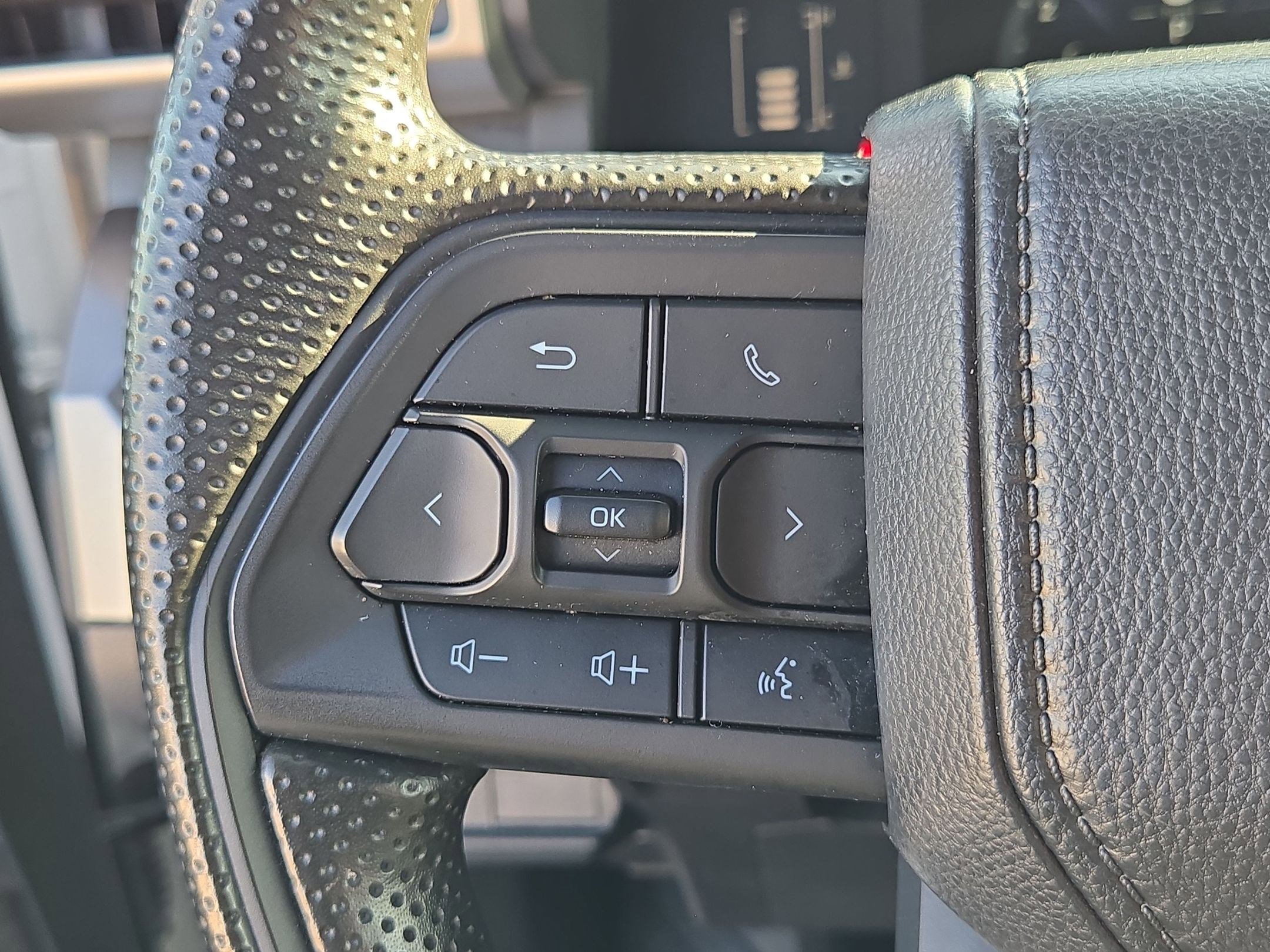 Used 2024 Toyota Tacoma SR5 image 19