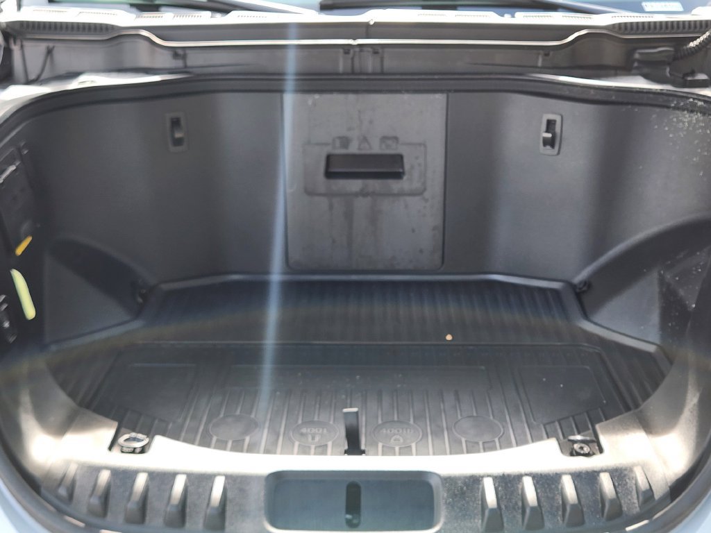 Used 2025 Ford F150 Lightning Flash AWD/4WD image 19