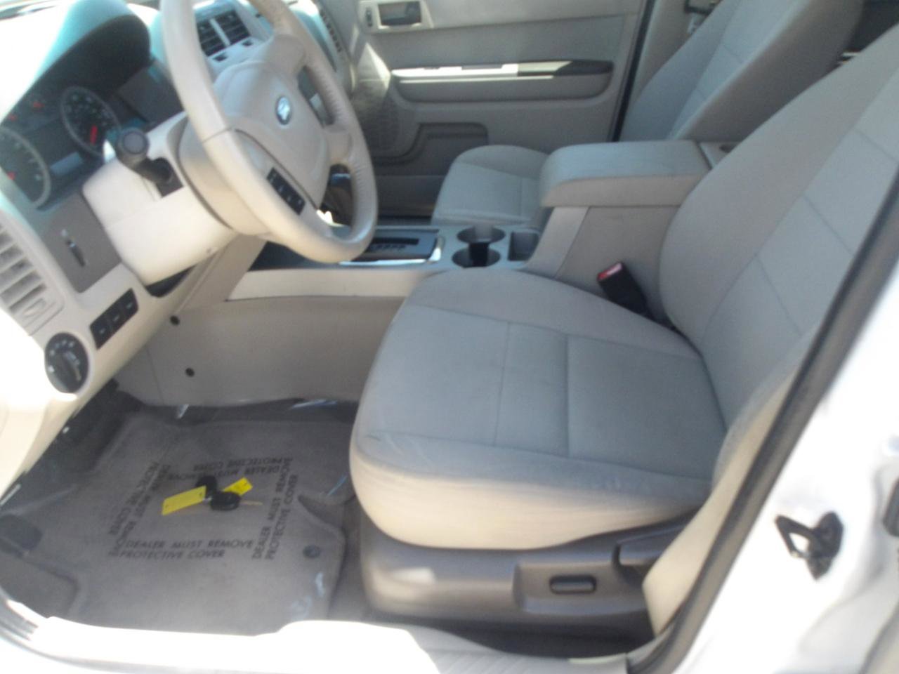Used 2010 Ford Escape XLT FWD image 19