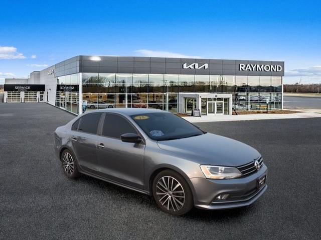Used 2015 Volkswagen Jetta Sport FWD image 10