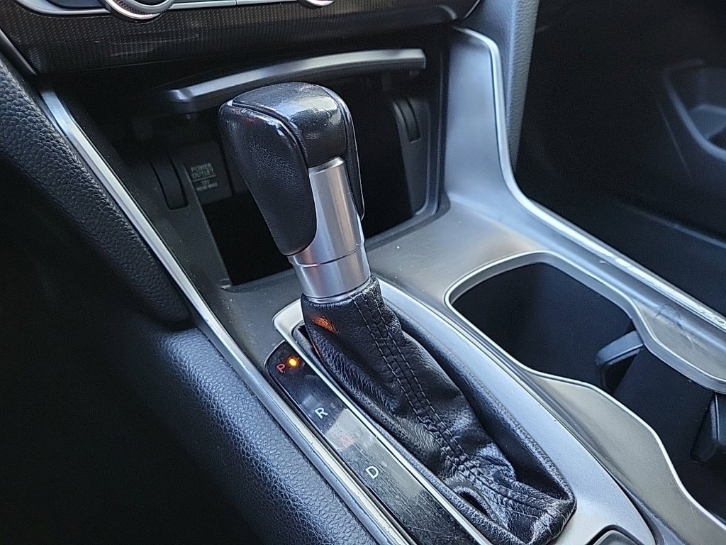 Used 2018 Honda Accord Sport image 25
