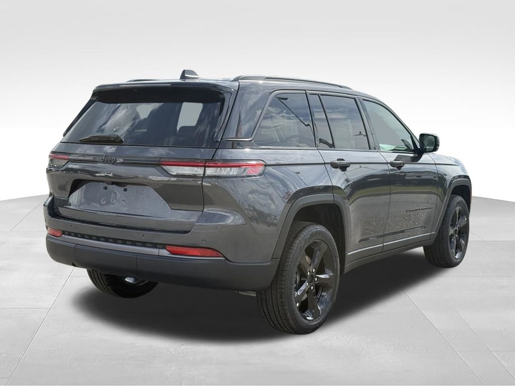 New 2026 Jeep Grand Cherokee Limited w/ Limited Altitude Package RWD image 16