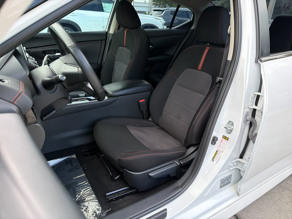 Certified 2024 Nissan Sentra SR FWD image 30