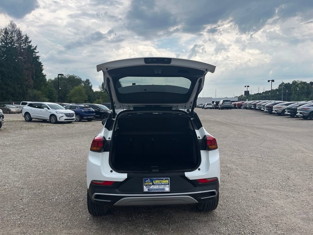 Used 2024 Buick Encore GX Preferred w/ Comfort Package AWD/4WD image 9
