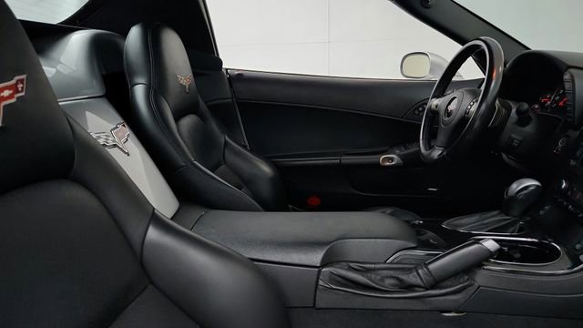 Used 2010 Chevrolet Corvette Grand Sport w/ Preferred Equipment Group image 19