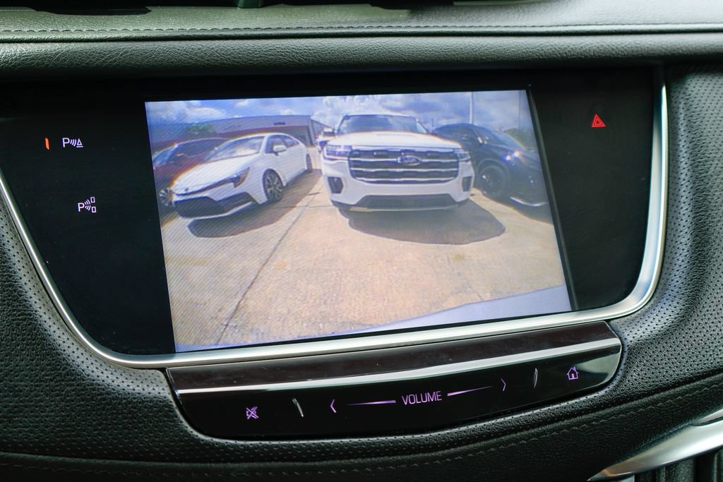Used 2019 Cadillac XT5 Premium Luxury w/ Driver Assist Package FWD image 5
