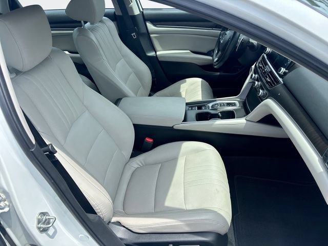 Used 2018 Honda Accord Touring image 26