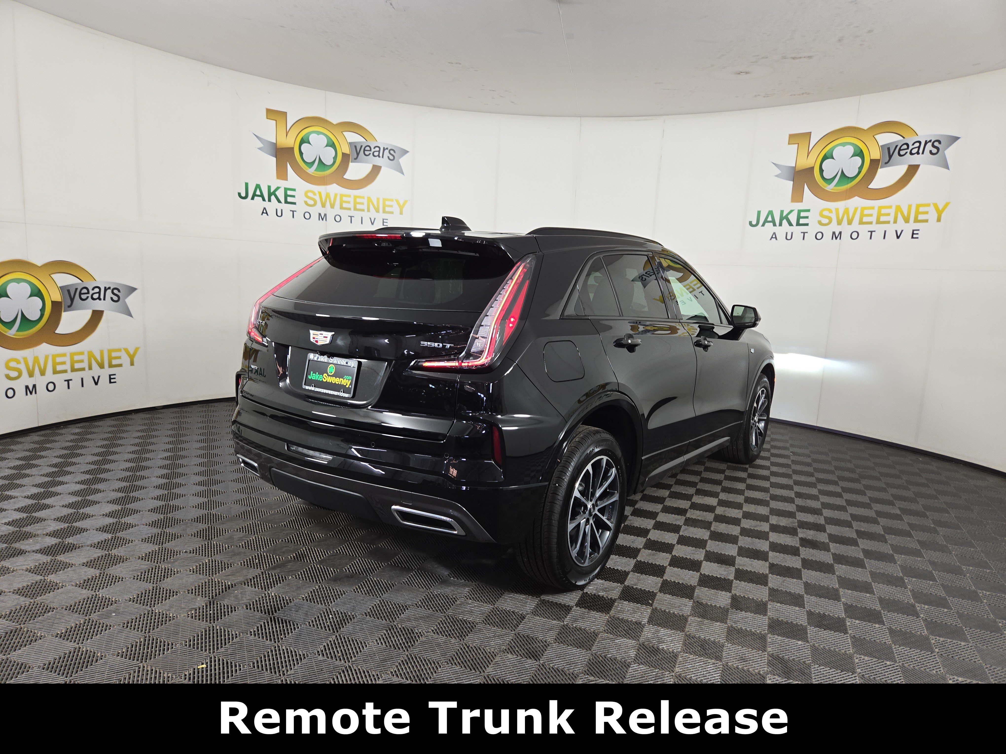 Certified 2024 Cadillac XT4 Sport AWD/4WD image 9