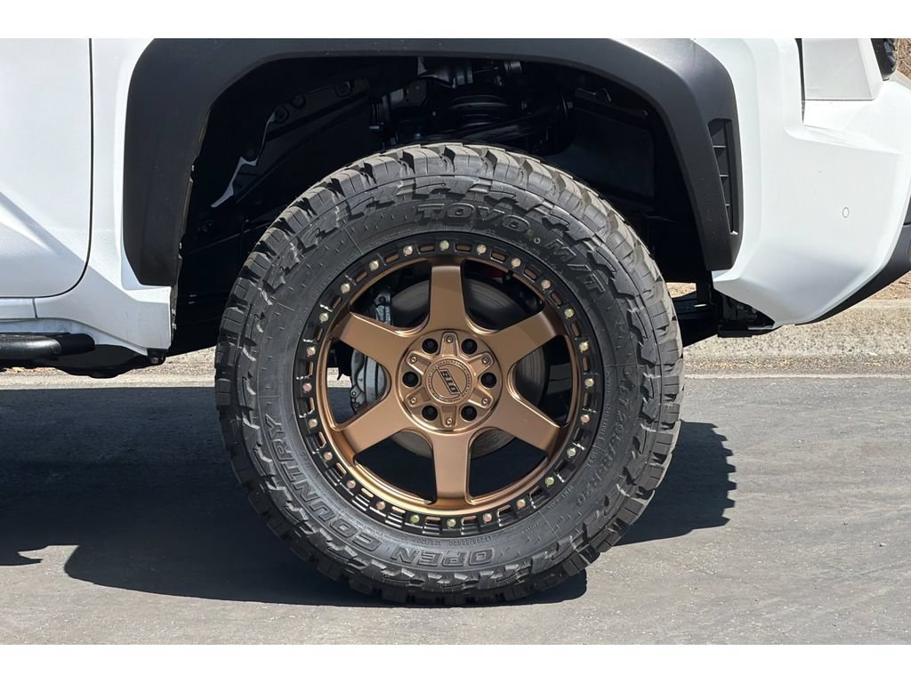 New 2026 Toyota Tacoma TRD Off-Road w/ TRD Off Road Premium Package AWD/4WD image 32
