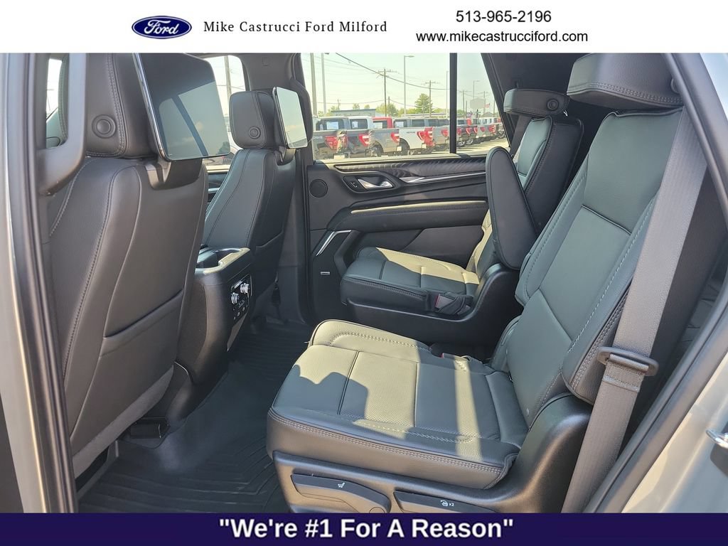 Used 2024 GMC Yukon Denali w/ Advanced Technology Package AWD/4WD image 25