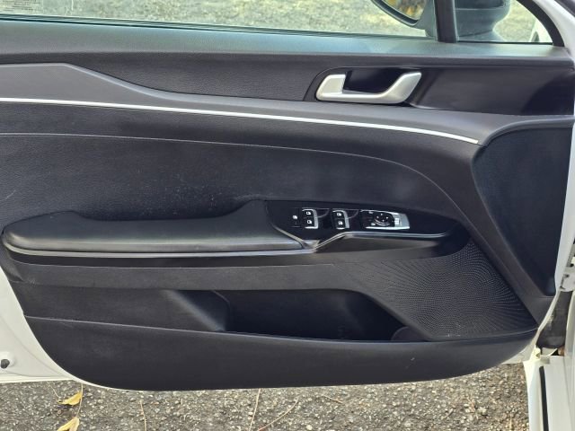 Used 2022 Kia K5 GT-Line image 10