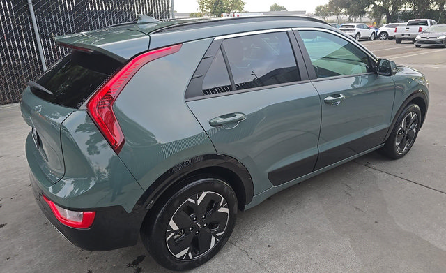 Used 2024 Kia Niro Wind FWD image 17