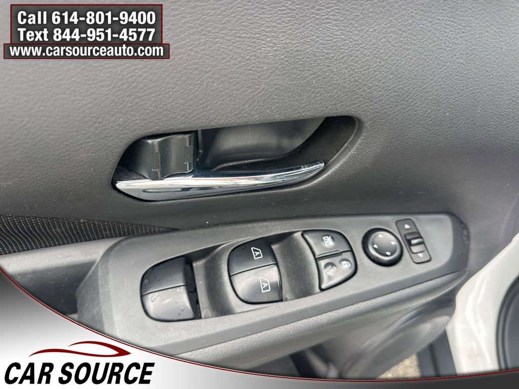 Used 2021 Nissan Kicks SV image 13