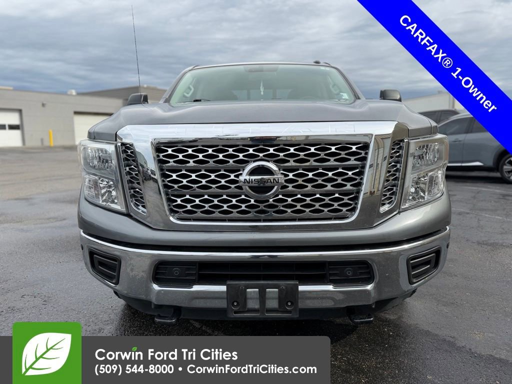 Used 2019 Nissan Titan SV w/ SV Convenience Package AWD/4WD image 7