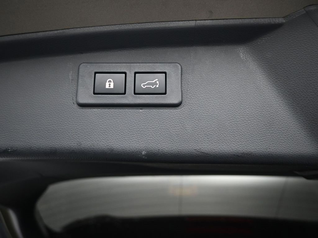 Used 2025 Subaru Outback Wilderness w/ Wilderness Package image 17