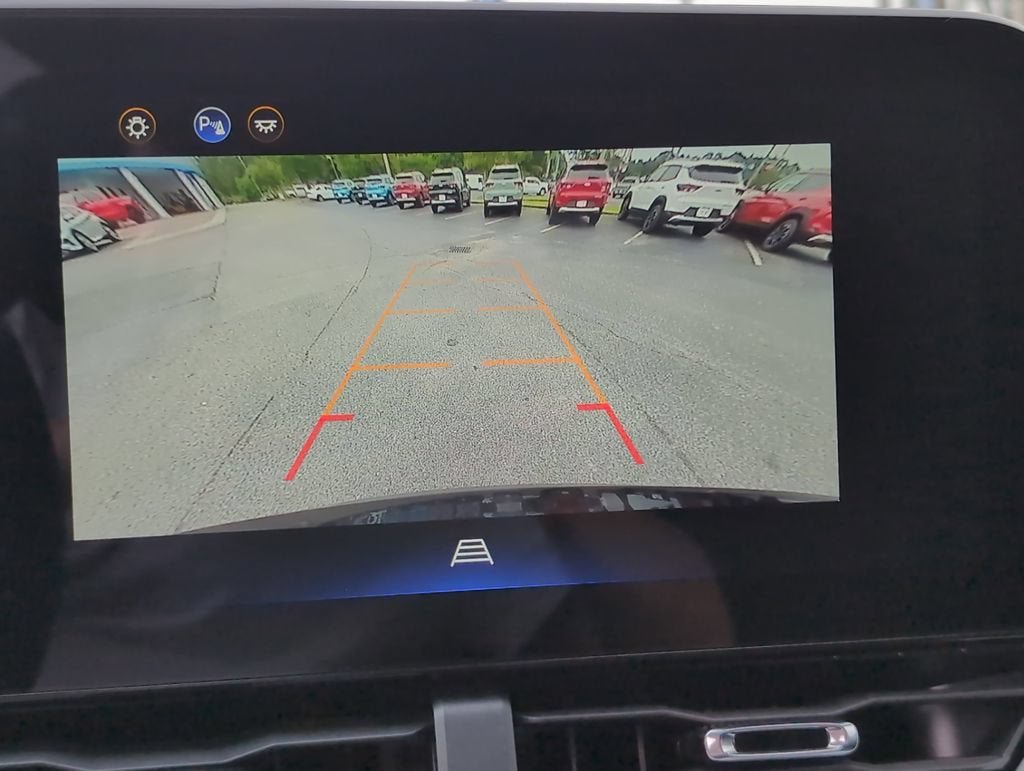 Used 2025 Chevrolet Equinox LT FWD image 21