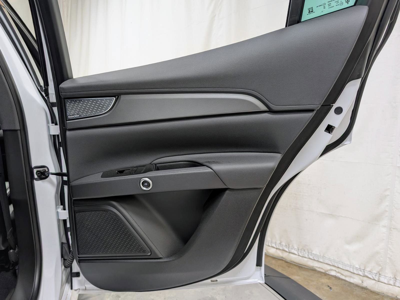 Used 2023 Maserati Grecale GT image 22