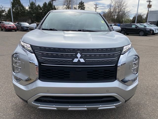 Used 2024 Mitsubishi Outlander SE image 8