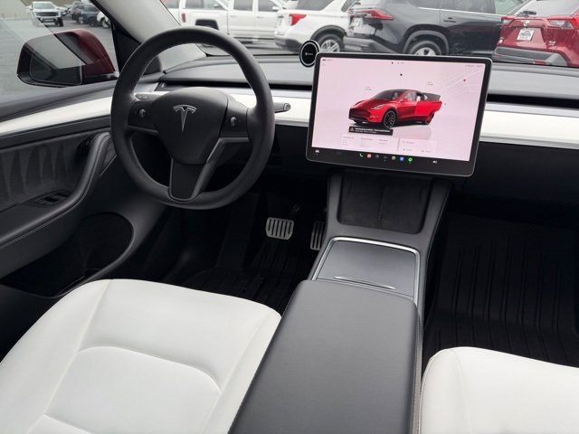 Used 2022 Tesla Model Y Performance image 12