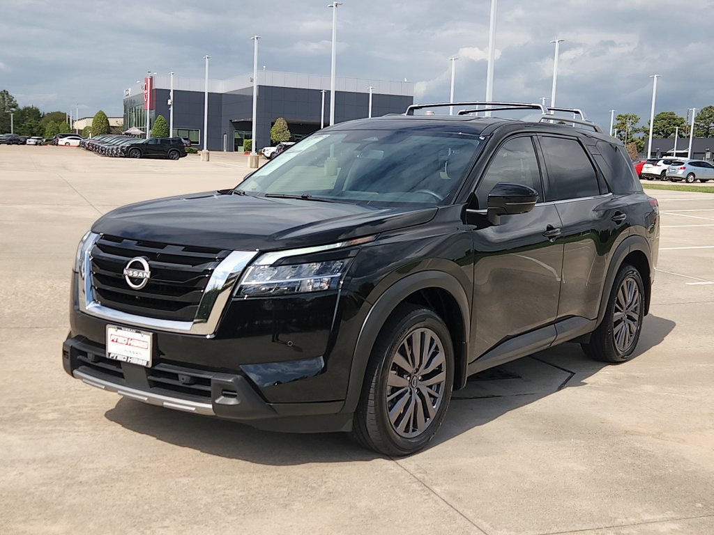 Used 2024 Nissan Pathfinder SL w/ SL Premium Package FWD image 9
