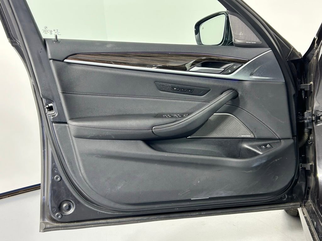 Used 2023 BMW 530i xDrive w/ M Sport Package image 35