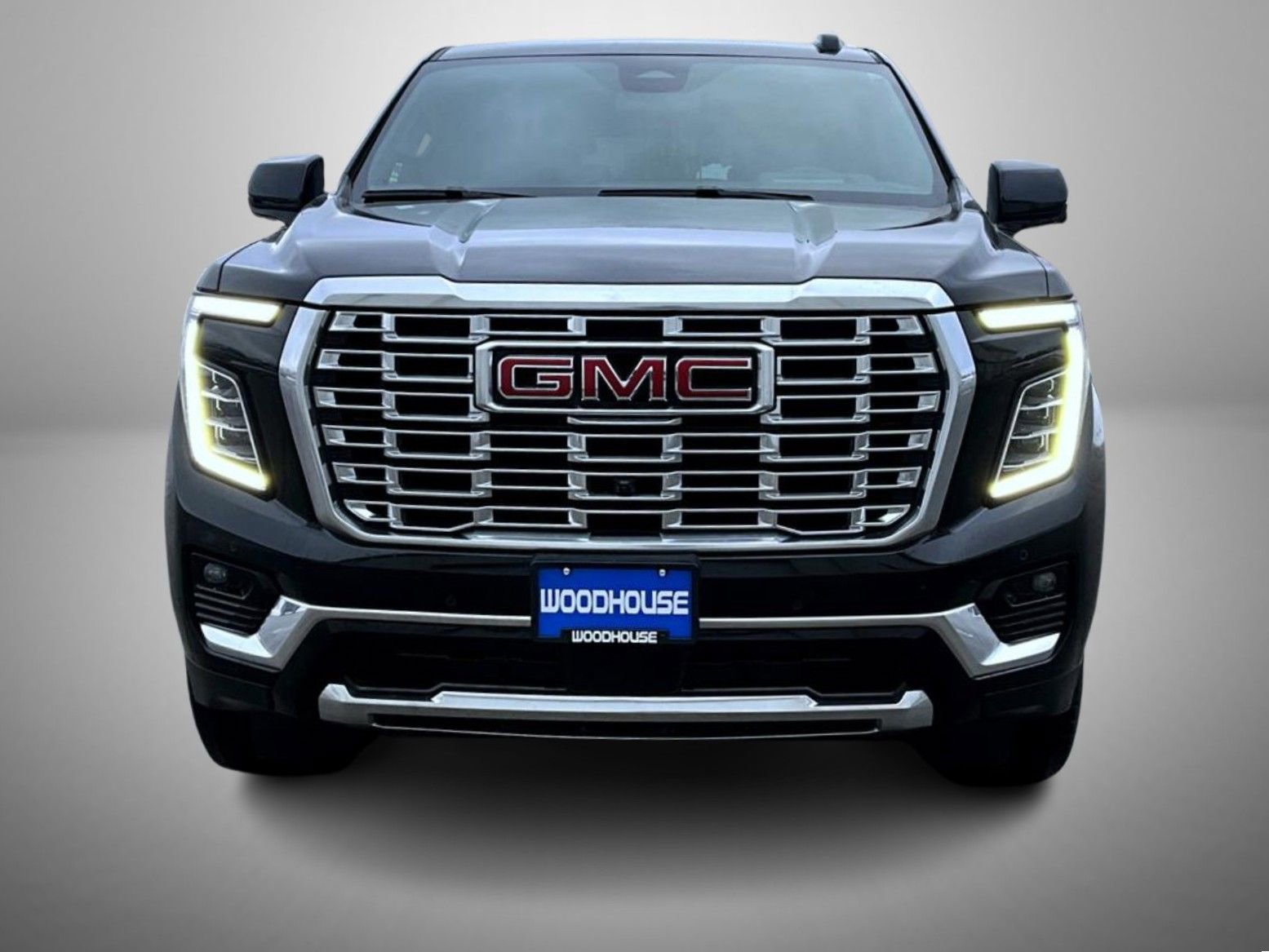 Used 2025 GMC Yukon XL Denali image 2
