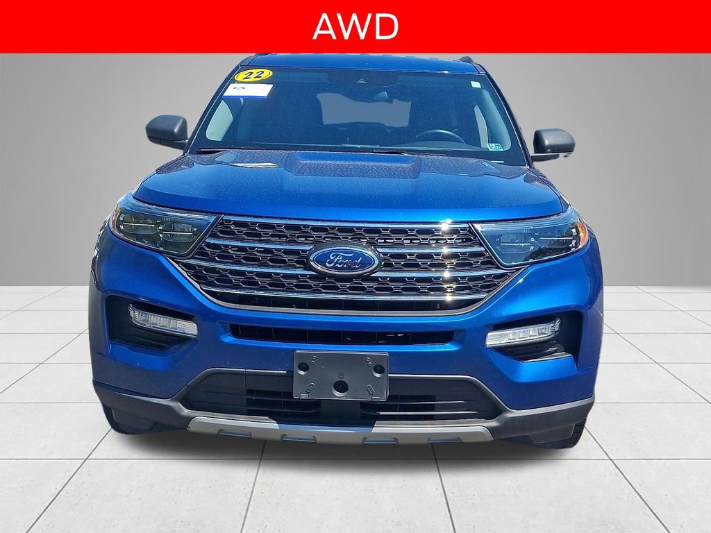 Certified 2022 Ford Explorer XLT w/ Equipment Group 202A AWD/4WD image 2