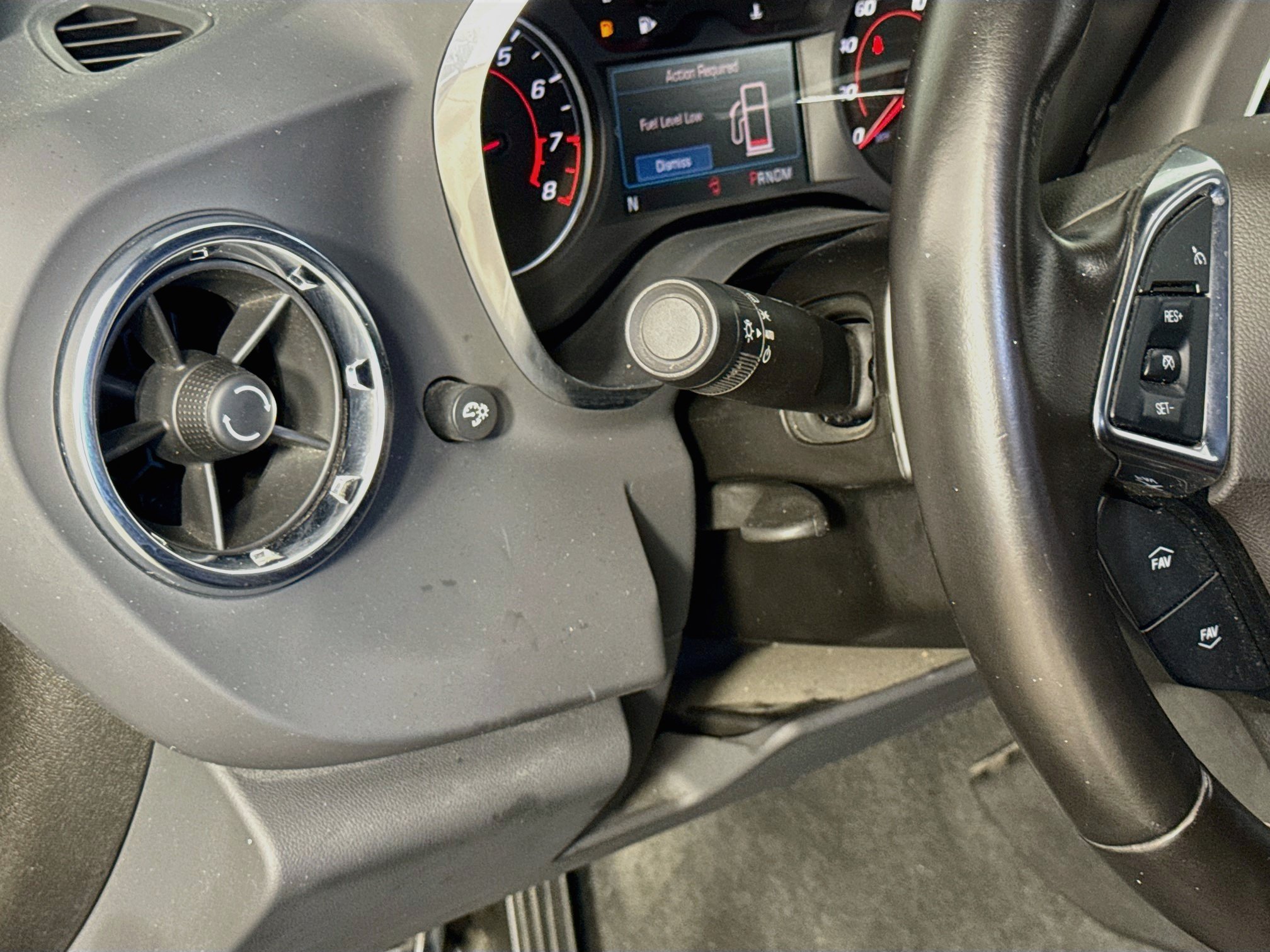 Used 2022 Chevrolet Camaro LT w/ RS Package RWD image 9