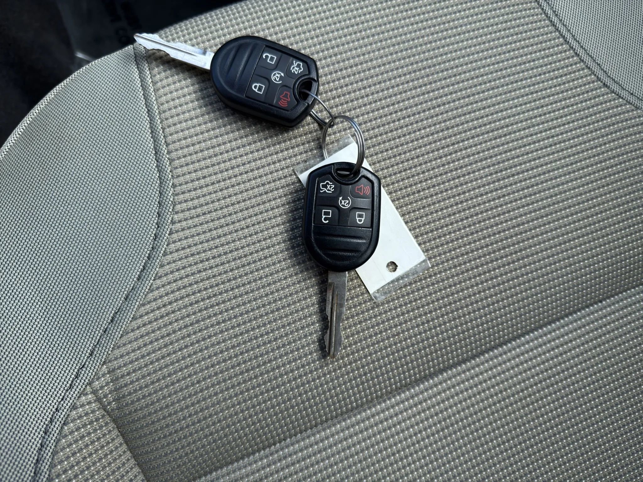 Used 2018 Ford Taurus SEL image 27