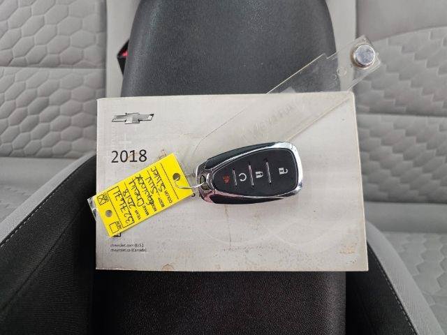 Used 2018 Chevrolet Equinox LS FWD image 30