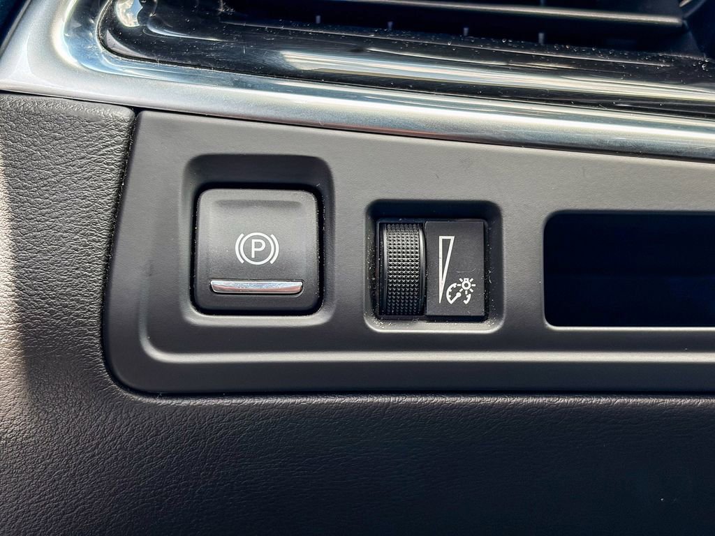 Used 2023 Cadillac XT6 Luxury FWD image 48