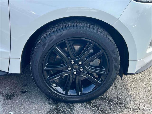 Used 2022 Ford Edge ST-Line w/ Cargo Accessory Package image 10