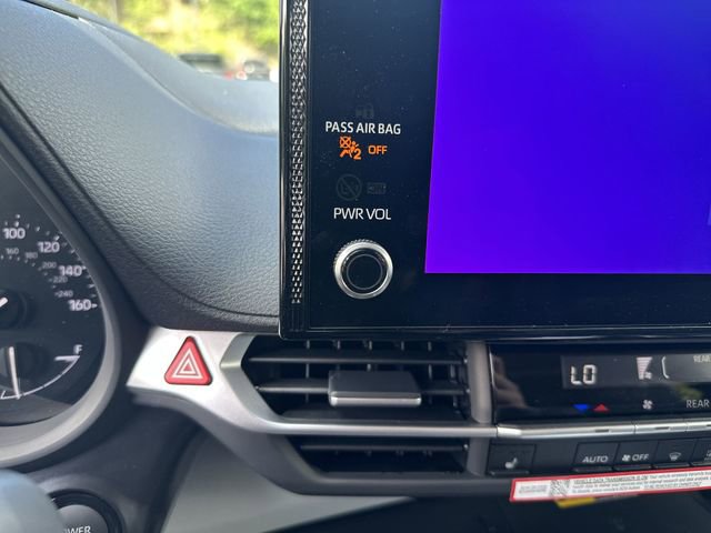 New 2026 Toyota Sienna XLE AWD/4WD image 14