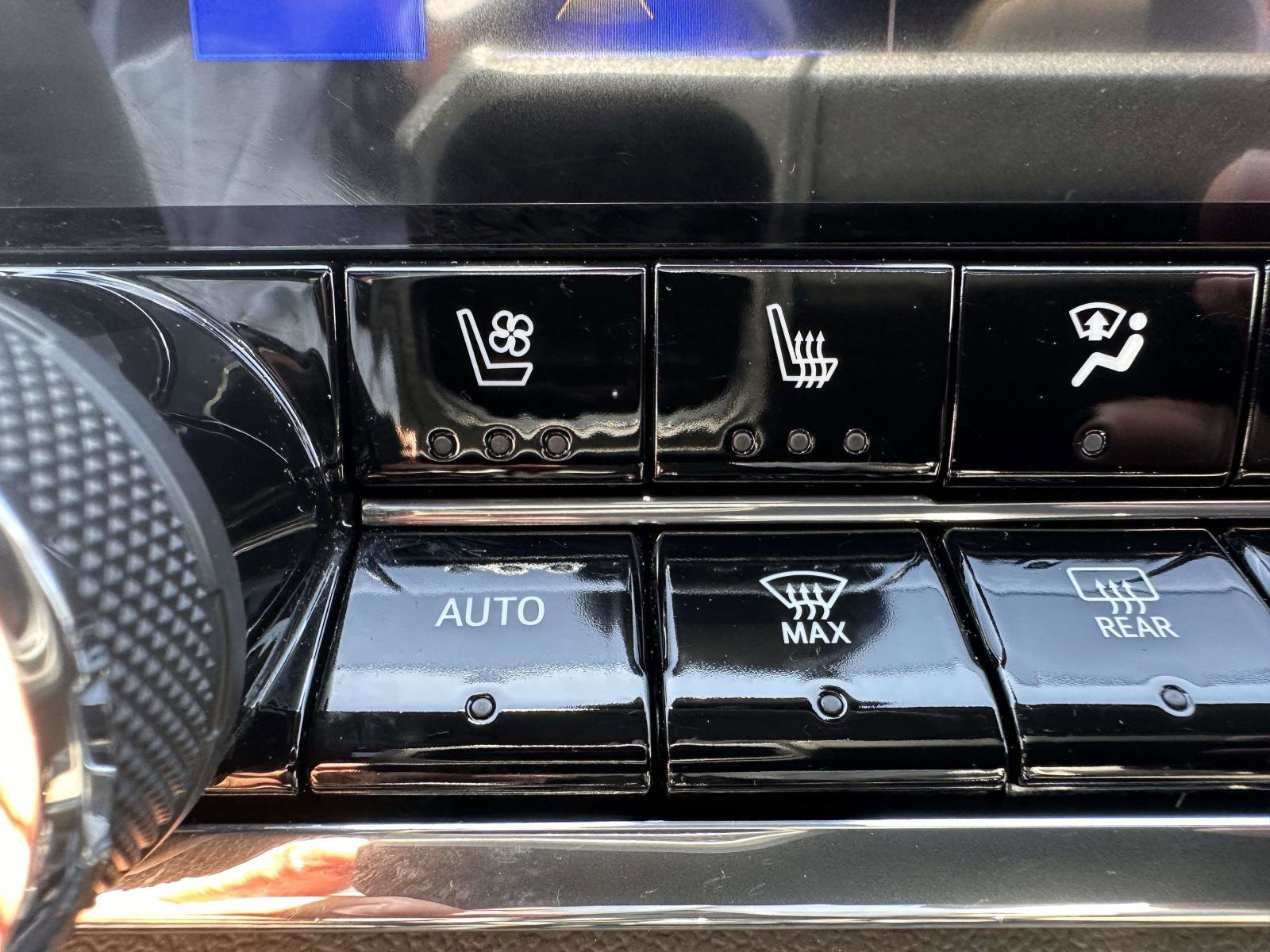 Used 2023 Chevrolet Colorado ZR2 w/ ZR2 Convenience Package III AWD/4WD image 27