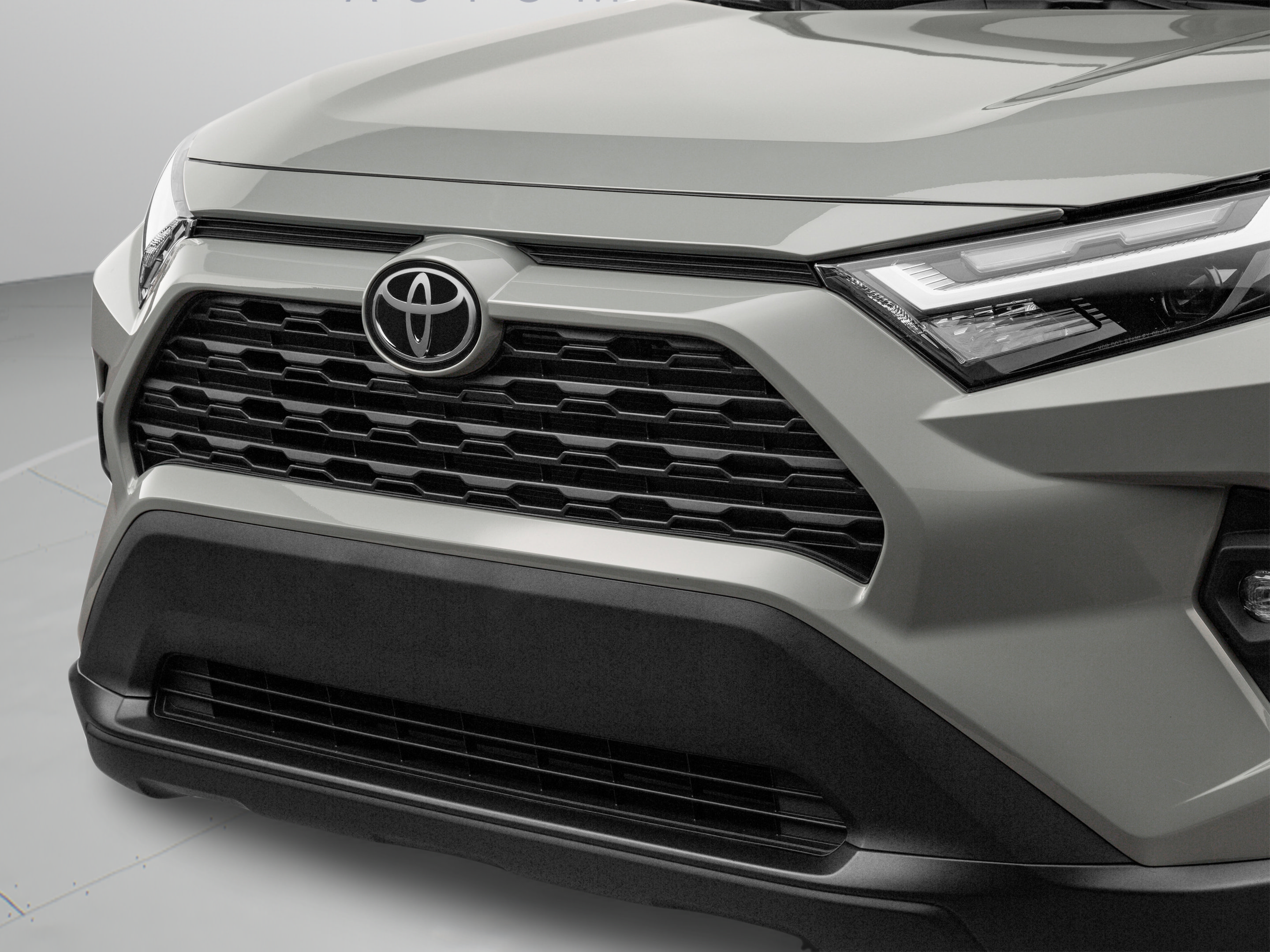 Used 2022 Toyota RAV4 XLE Premium FWD image 62