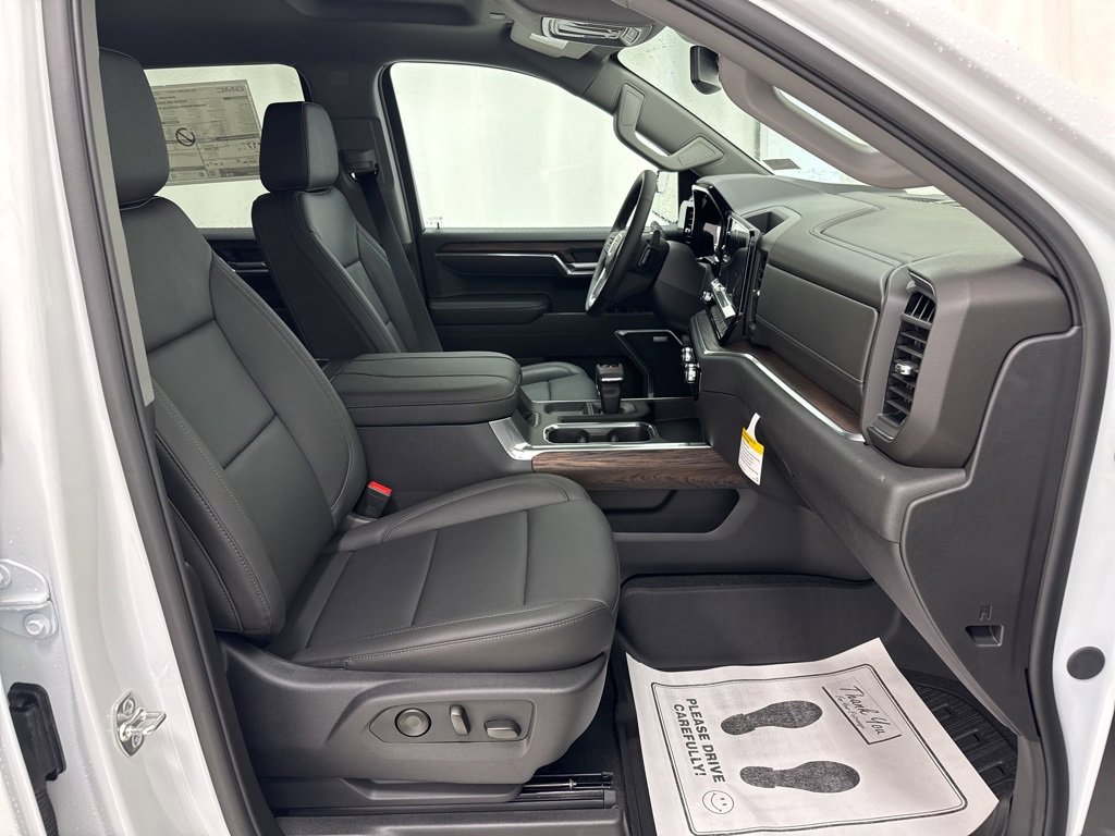 New 2026 GMC Sierra 1500 SLT w/ SLT Premium Package image 9