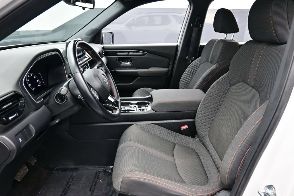 Certified 2023 Honda Pilot Sport image 20