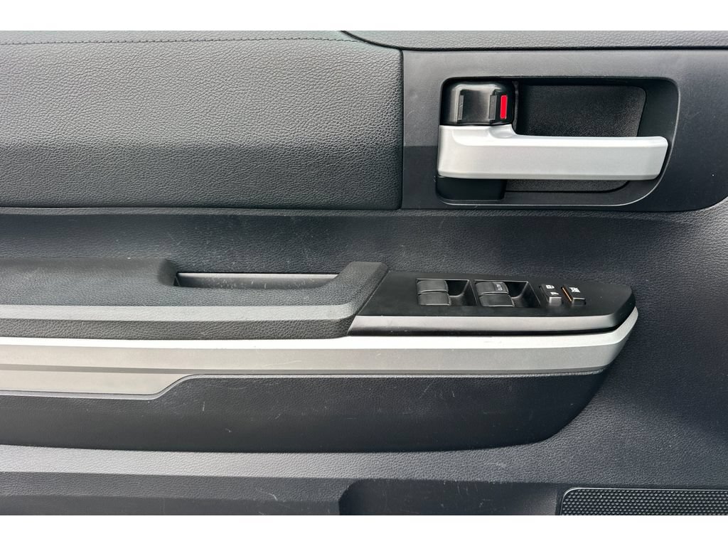 Used 2014 Toyota Tundra SR5 RWD image 11