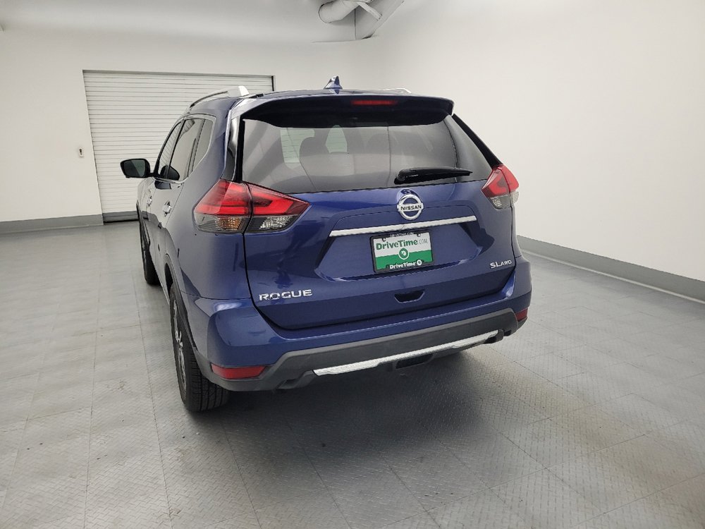 Used 2017 Nissan Rogue SL w/ SL Premium Package AWD/4WD image 6