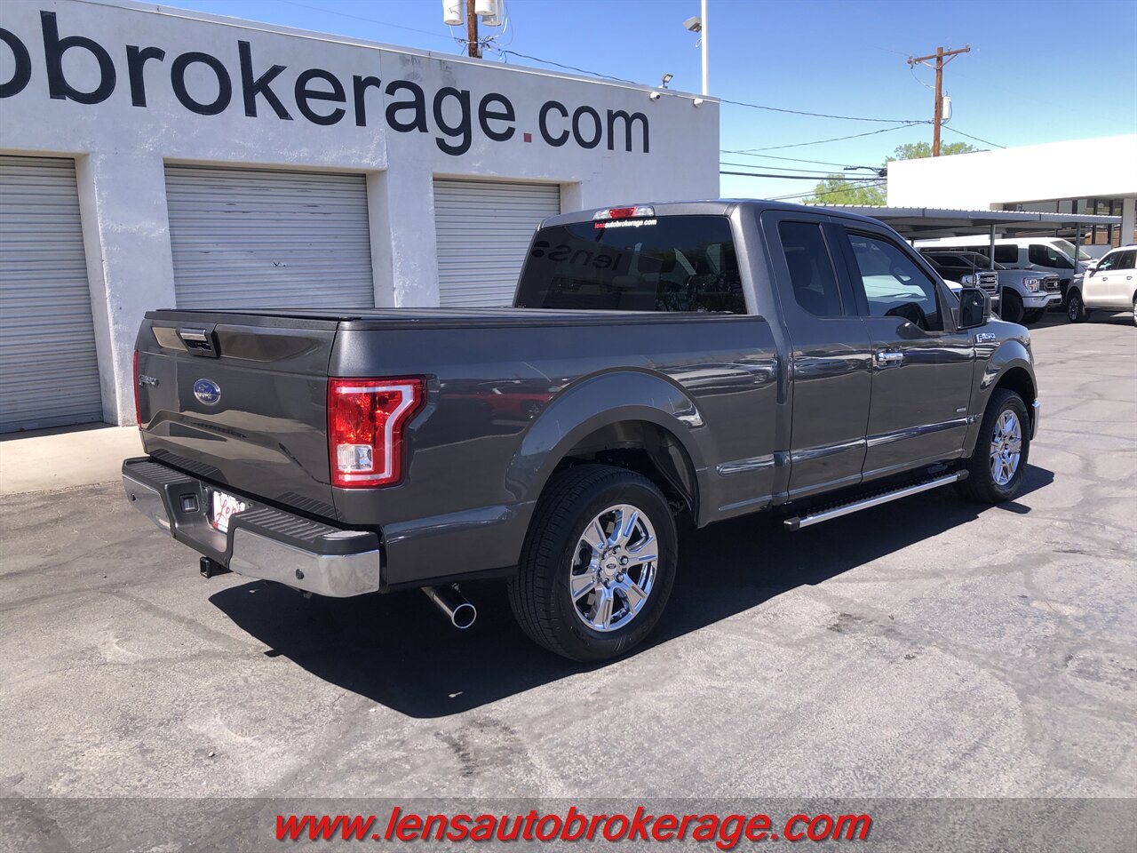 Used 2015 Ford F150 XLT w/ Equipment Group 301A Mid RWD image 8