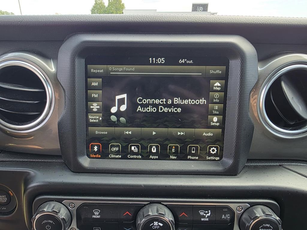 Used 2022 Jeep Wrangler Unlimited Sahara AWD/4WD image 20