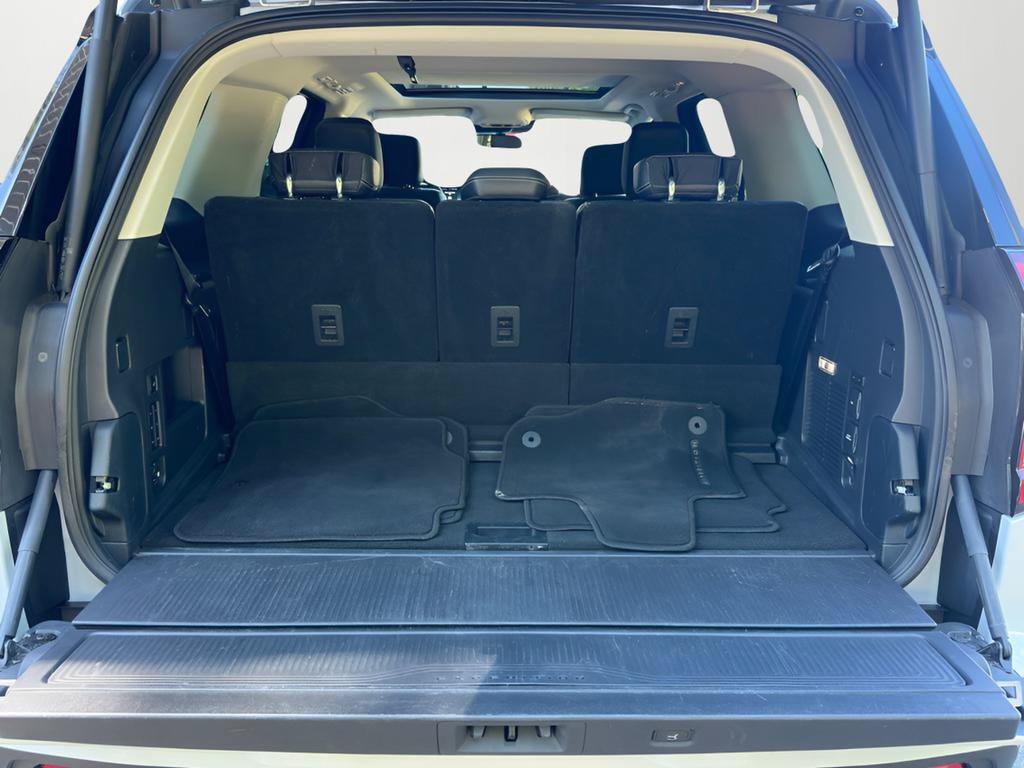 Used 2025 Ford Expedition Platinum AWD/4WD image 22