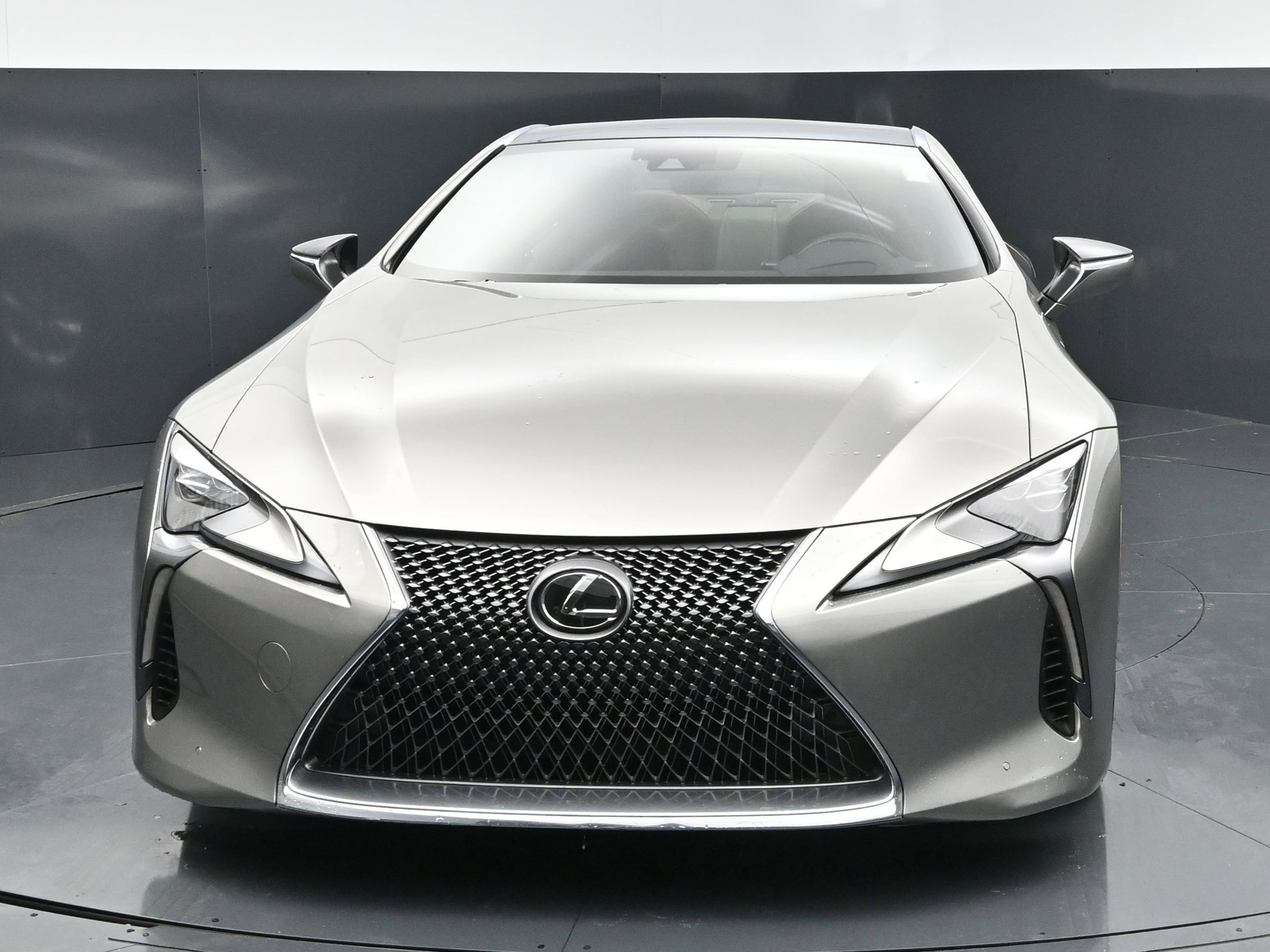Used 2018 Lexus LC 500 Coupe w/ Touring Package image 8