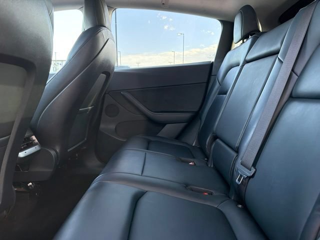Used 2021 Tesla Model Y Long Range AWD/4WD image 21
