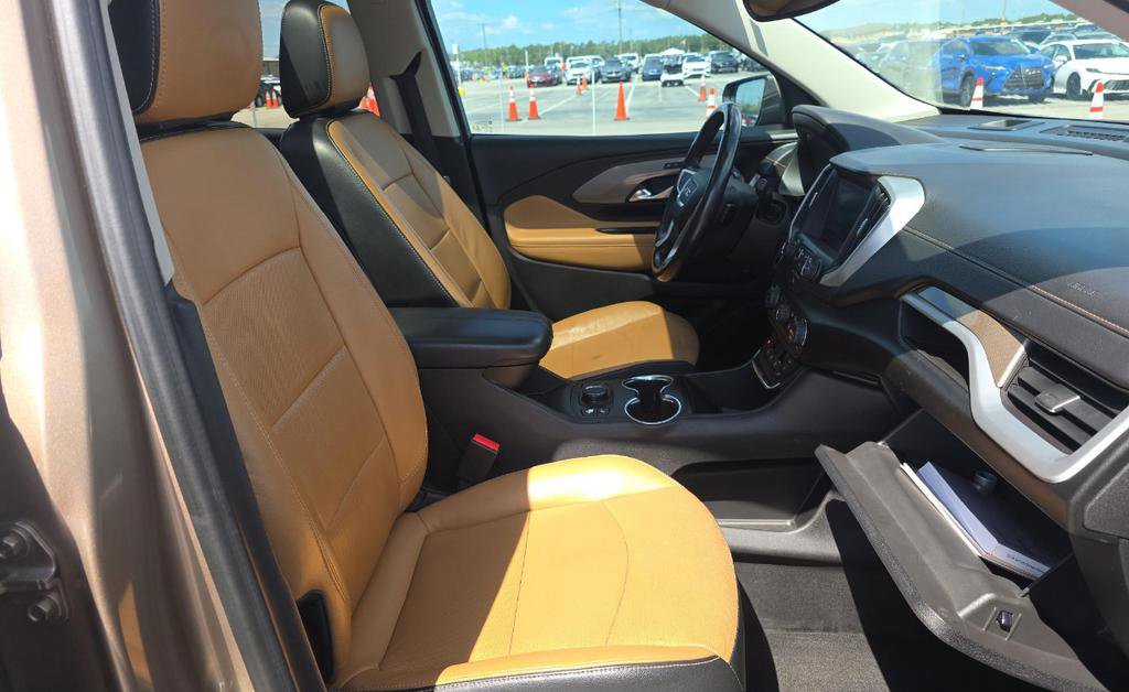 Used 2018 GMC Terrain SLT w/ Preferred Package FWD image 16