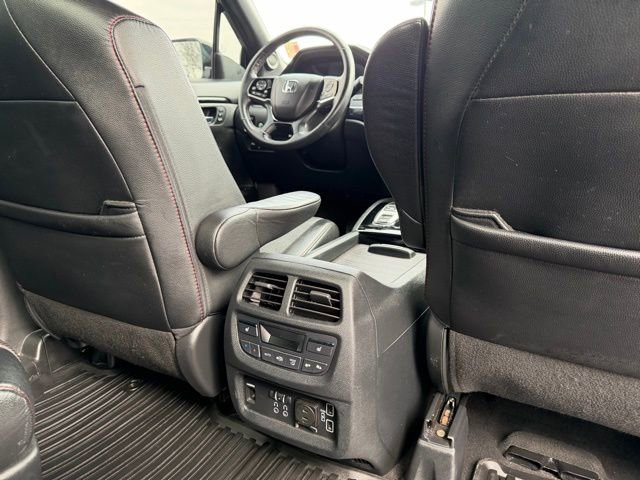 Used 2022 Honda Pilot Black Edition image 13