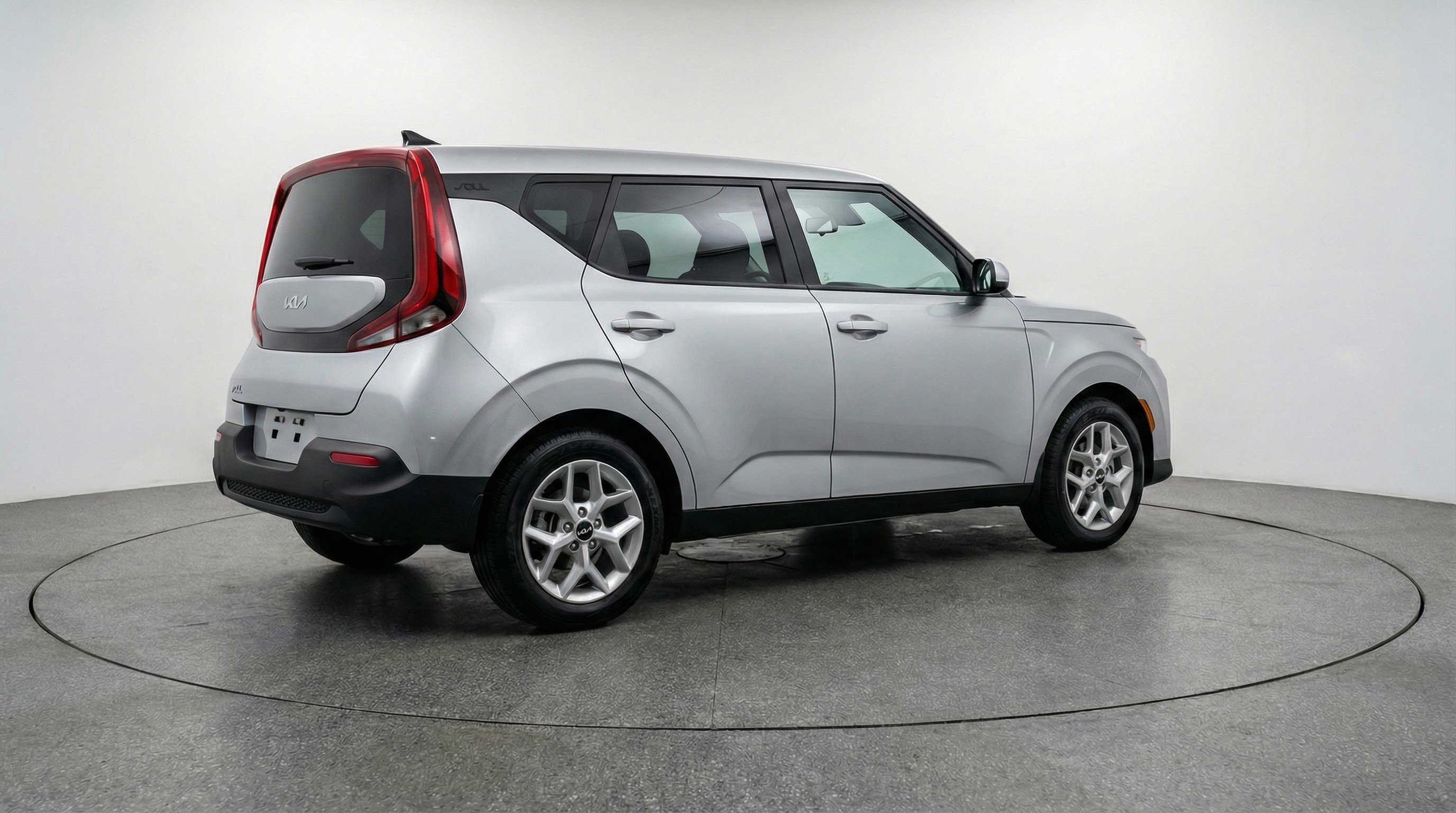 Used 2025 Kia Soul LX w/ LX Technology Package image 9